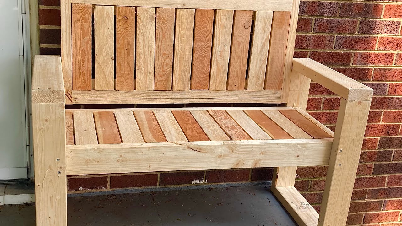 Build a modern bench with just pallets & 2x4’s