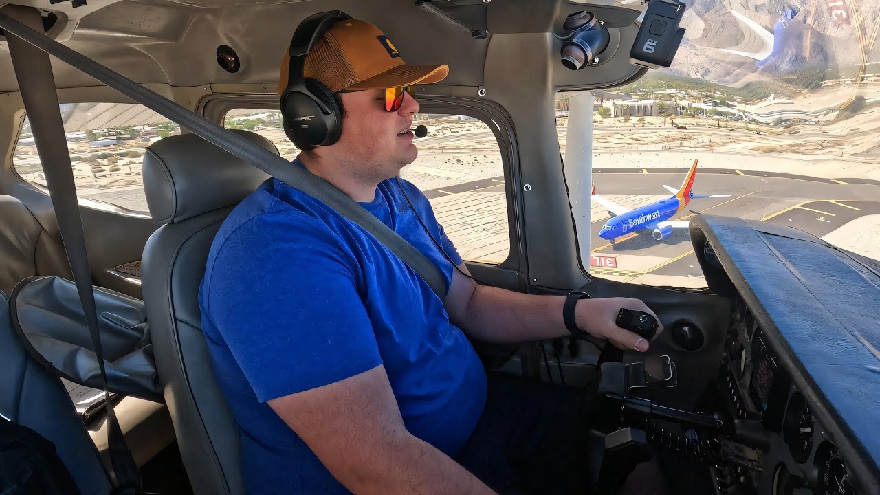 Flying A Cessna 172 Into BUSY Palm Springs International!
