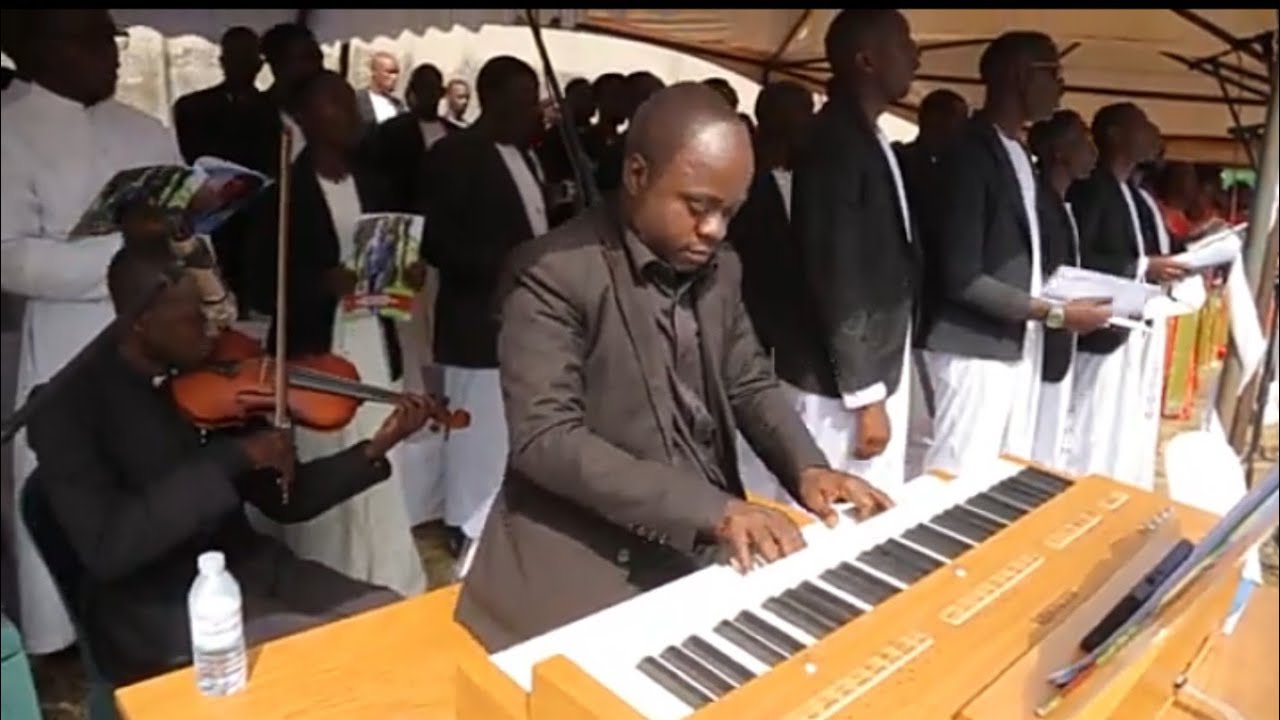Kyrie Eleison - Missa De Angelorum #catholicfaith #kyrie