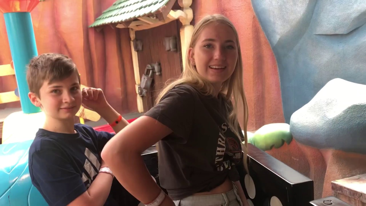 Disneyland California experience in 5 Minutes with the Family