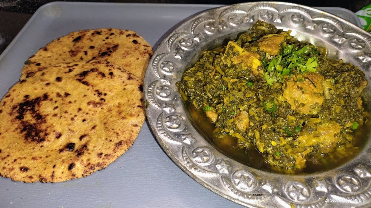 Shalgam gosht ke sath makka di roti 🤤swad aagya ,less spices more tasty must try #villagekitchen 