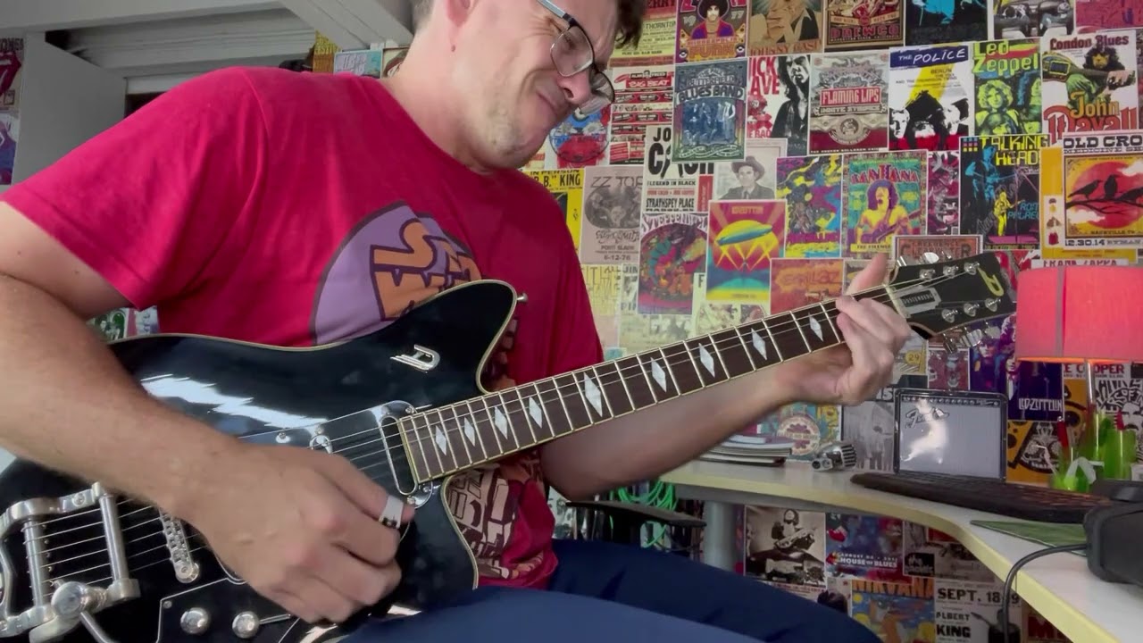 Guitar Brothers - Duesenberg Paloma Video Demonstration
