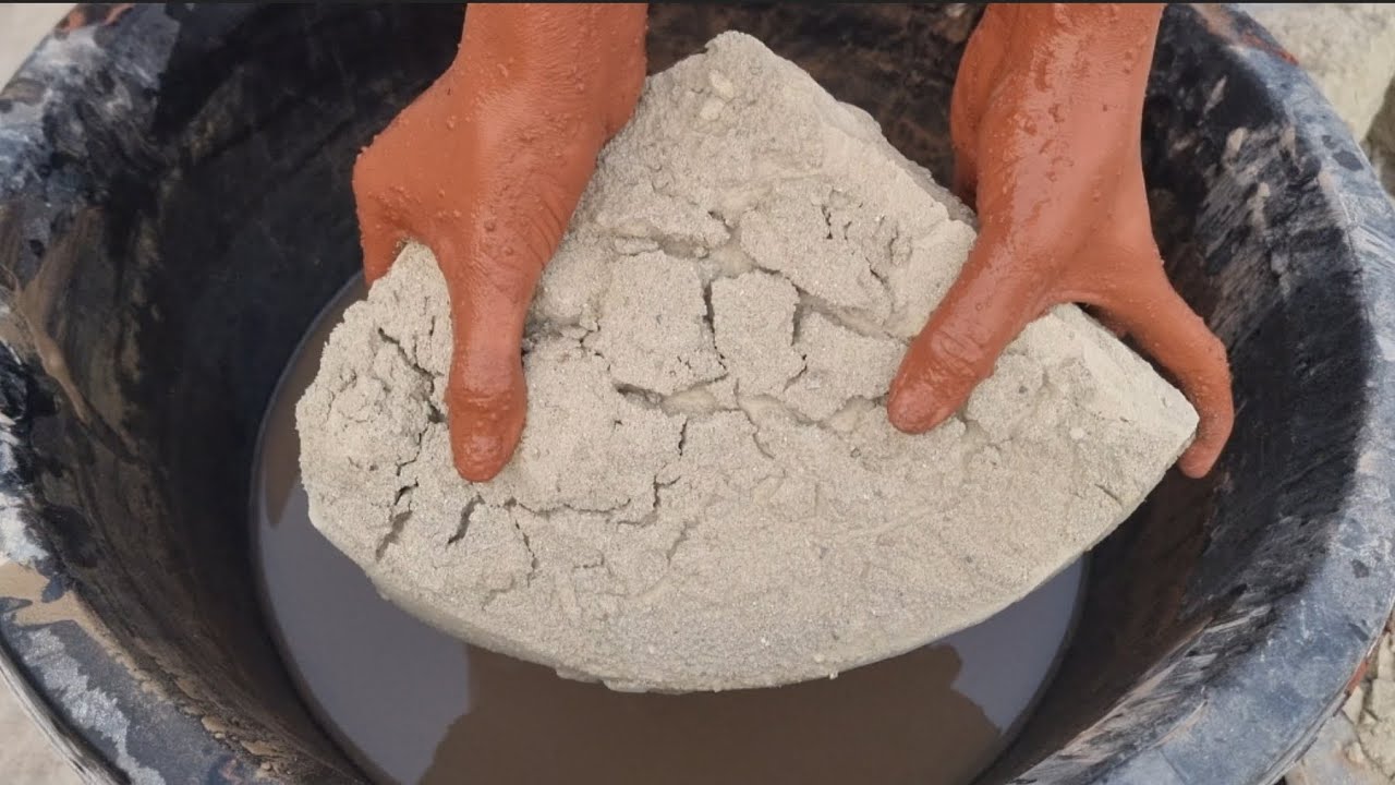 ASMR: New Multani Mitti Crumbling in Water🤤😴 Mouthwatering Satisfying Crumbling, Oddly Satisfying