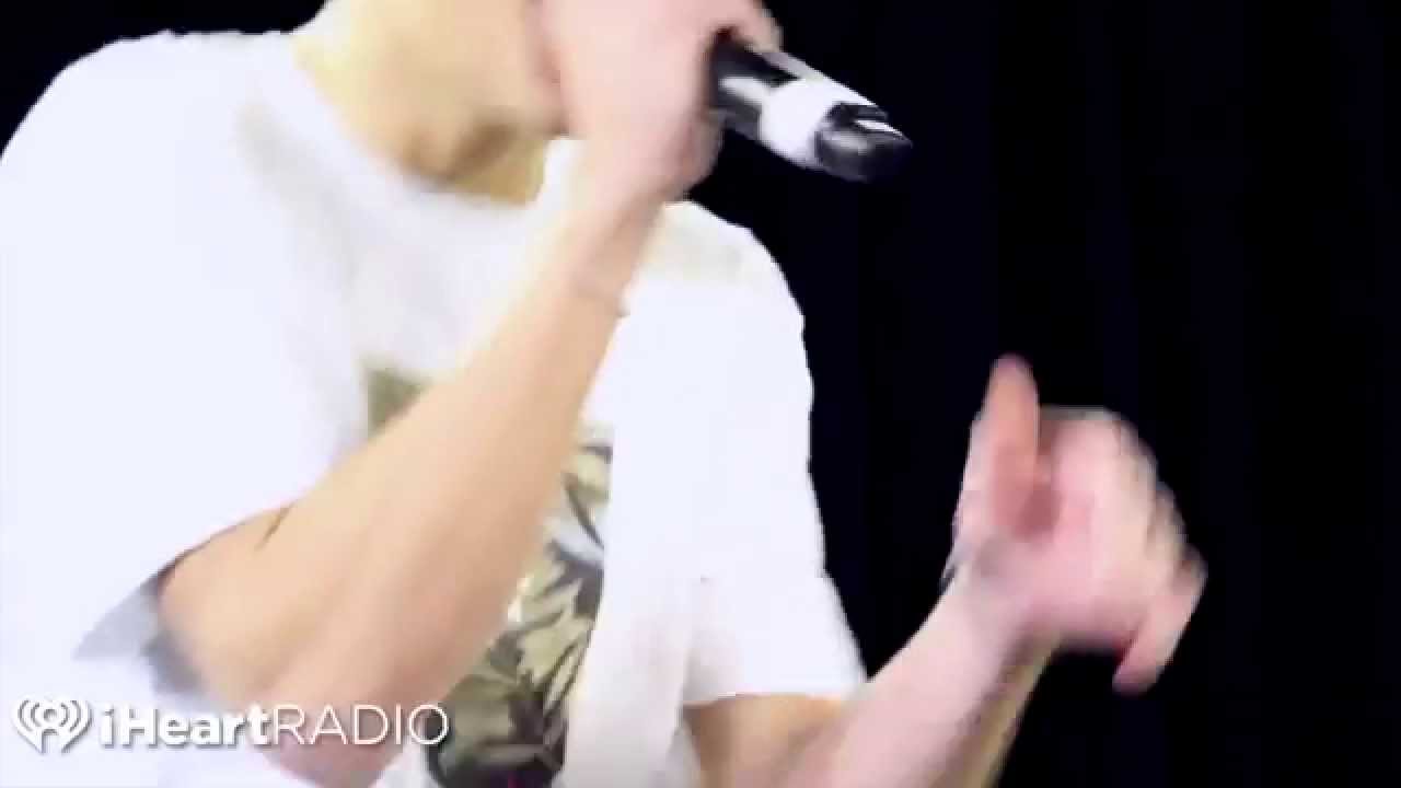 Jack and Jack perfom 