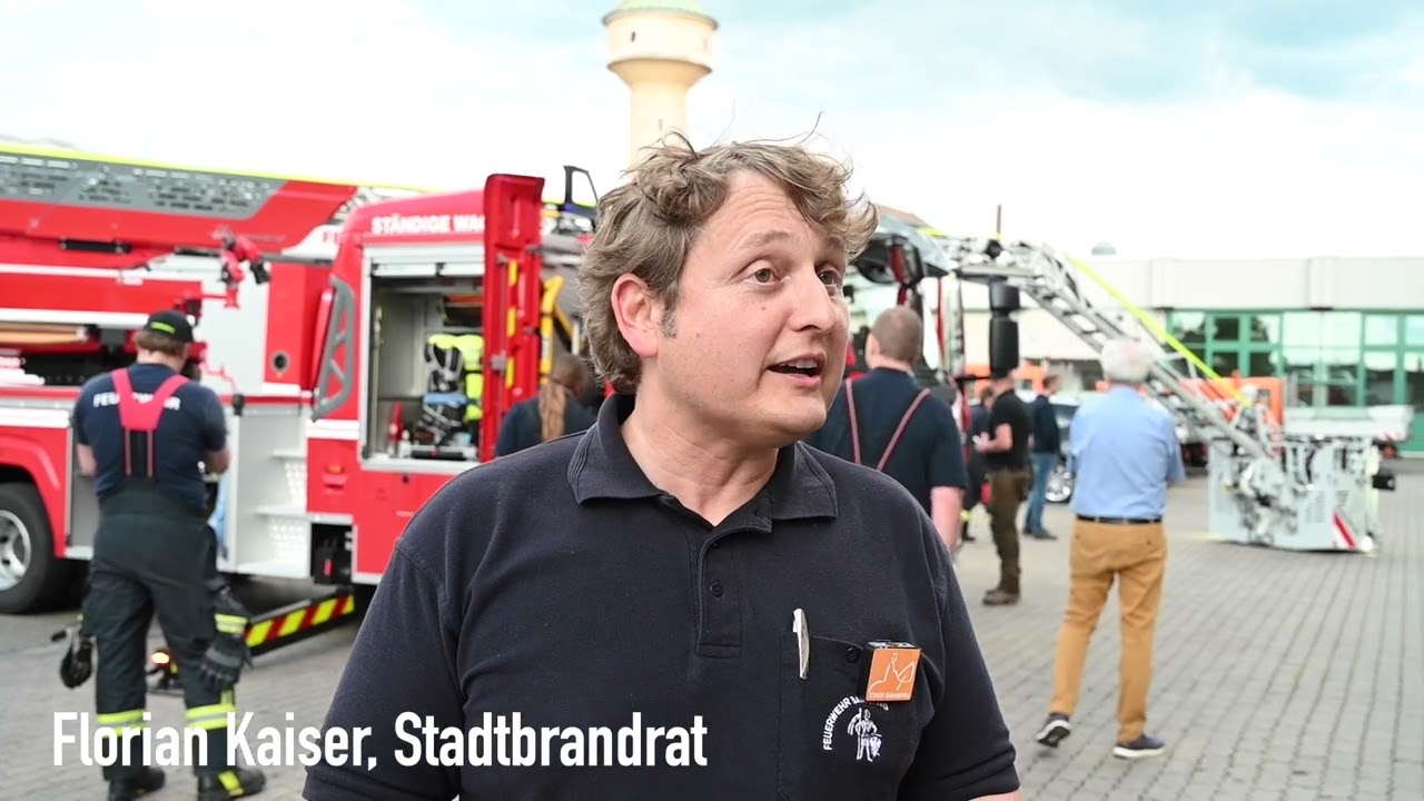 Neue Drehleiter für die Ständige Wache Bamberg