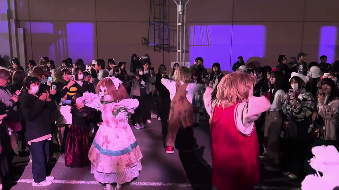 【2025/11/1 ハロウィンホラーナイト 人形囲み 3体】