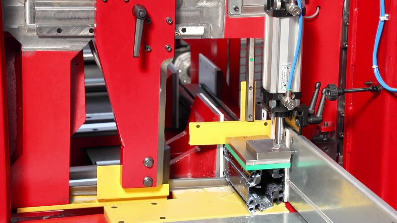 370 ADV - ESECUZIONE SPECIALE TAGLIO FIBRA DI CARBONIO