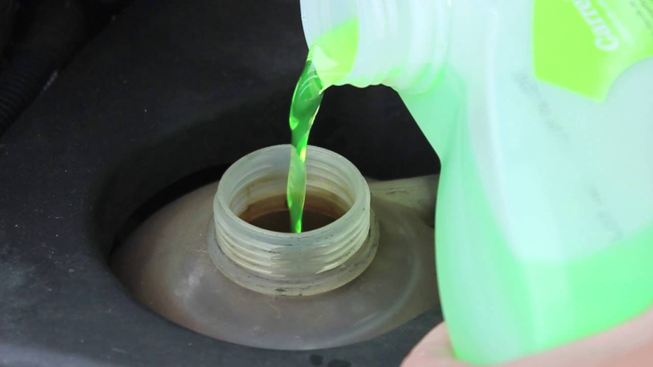 COMMENT REMETTRE DU LIQUIDE DE REFROIDISSEMENT DANS SON MOTEUR
