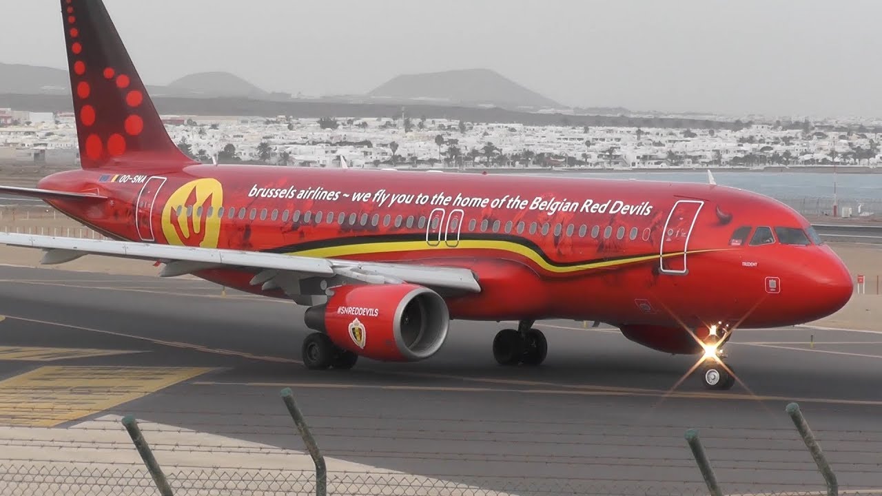 Plane Spotting at Lanzarote Airport | 25th November 2017 | BEL Red Devils, TRA Peter Pan