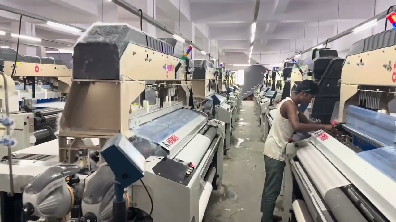 Cotton fabric manufacturing machine\\// waterjet loom @Textilekiduniya 