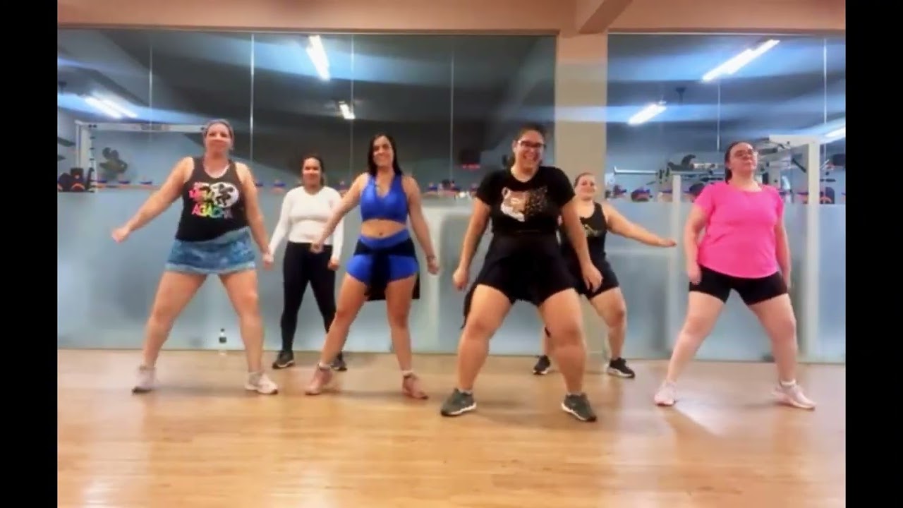 TOMA KAREN TOMA - Trend Carlinhos Maia