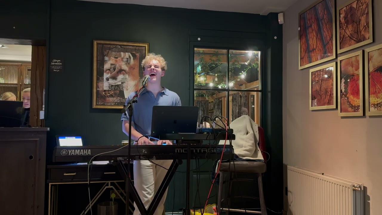 Cole Deller - Easy (Cover) Live at The Apple Tree