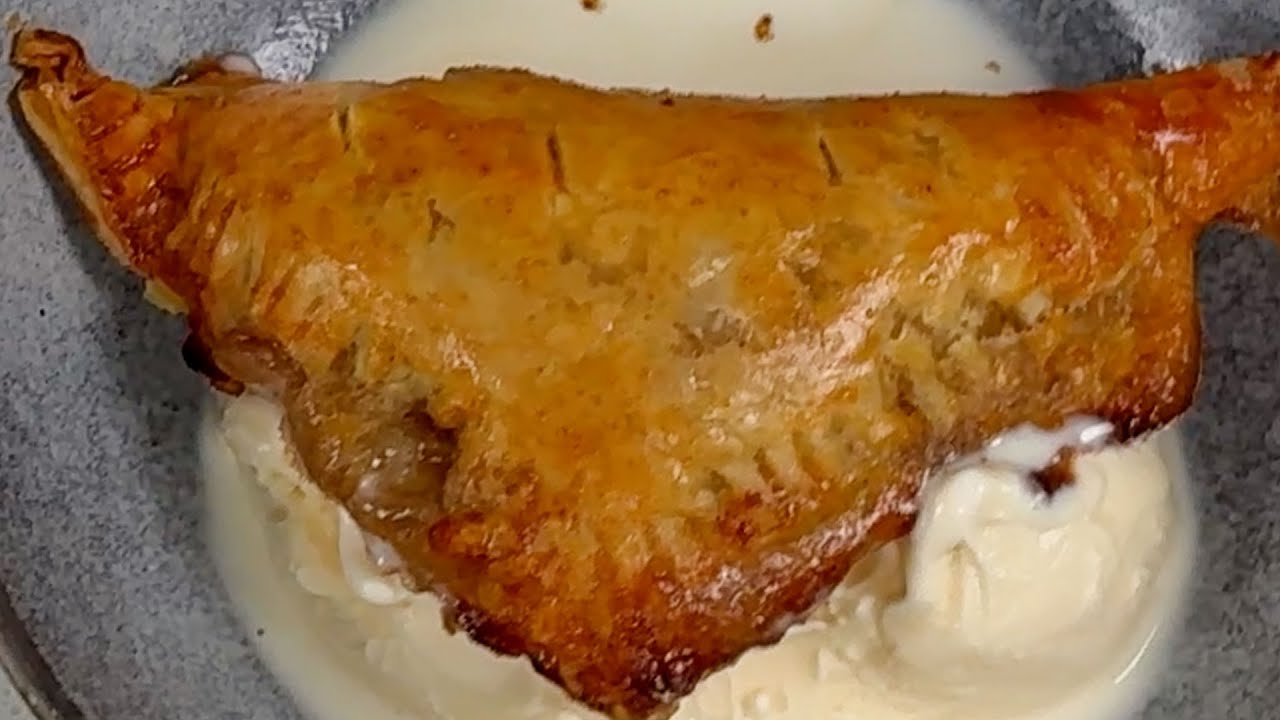 Simple Apple Turnovers with Puff Pastry