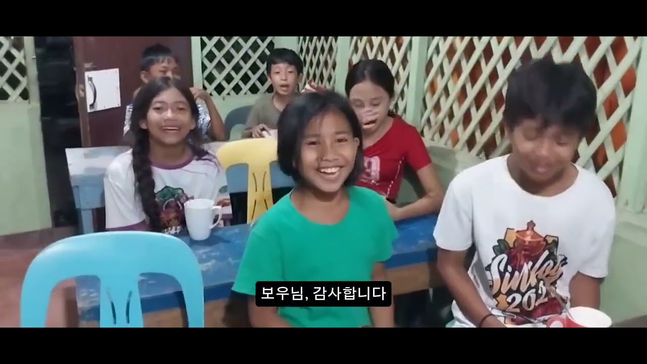 산 카를로스 교사 리첼 L1, L2, L3 수업 후, 초코파이 먹기와 우유 마시기 