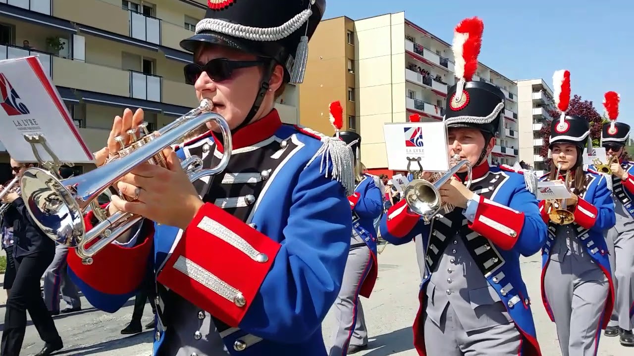 Cortège de musicolor à Romont 2018