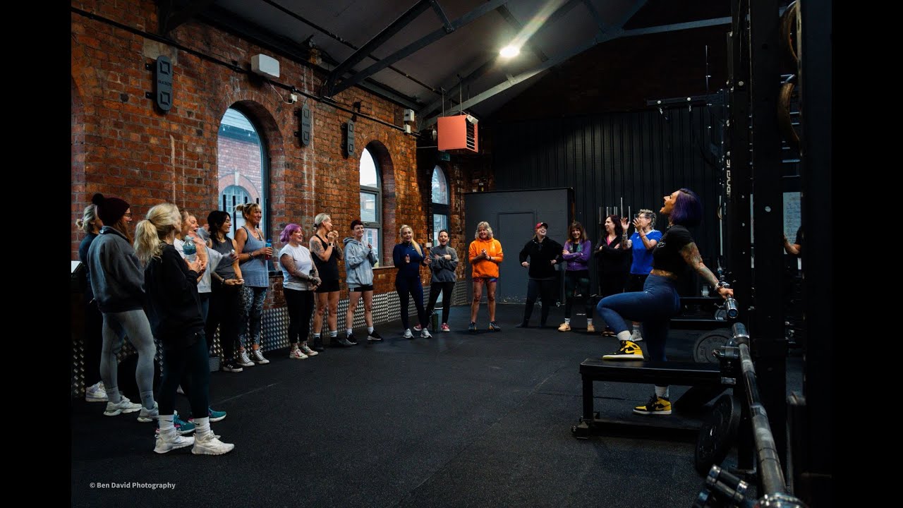 Lift club - Struggling to get to the gym? Not sure which weight to pick up?