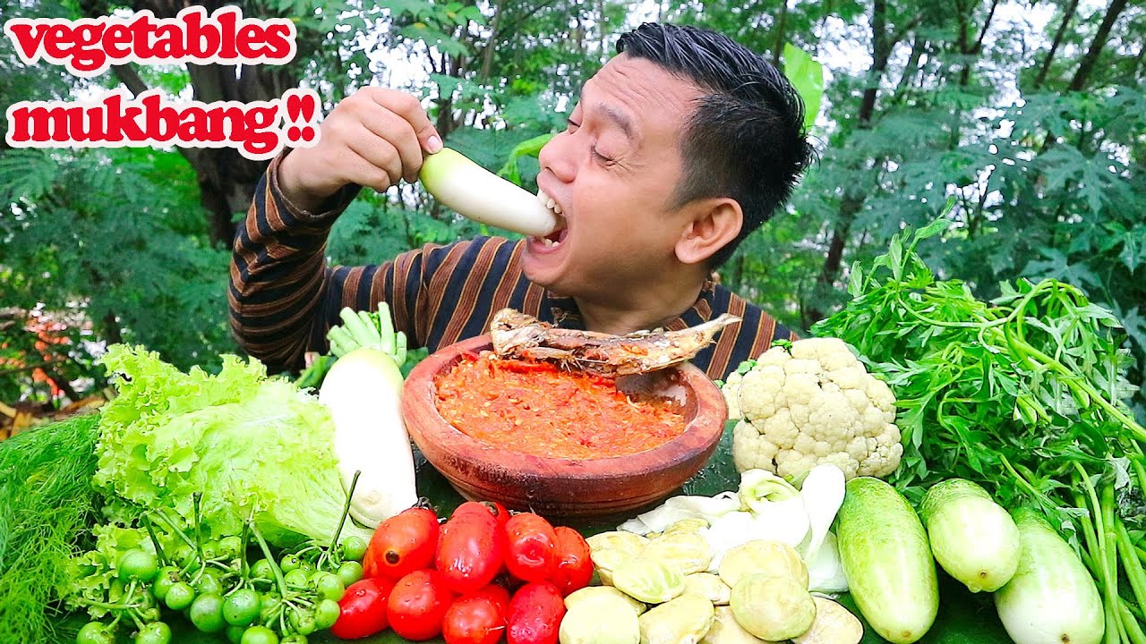 MUKBANG LALAPAN JENGKOL MENTAH TANPA NASI | lobak , bunga turi , kenikir , daun adas dll