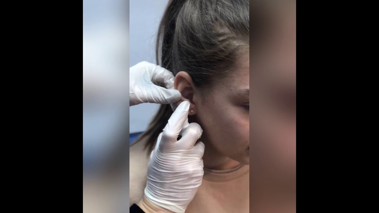 Стерильно проколоть уши в Броварах | To pierce ears | Наталья Герасименко салон красоты La Familia