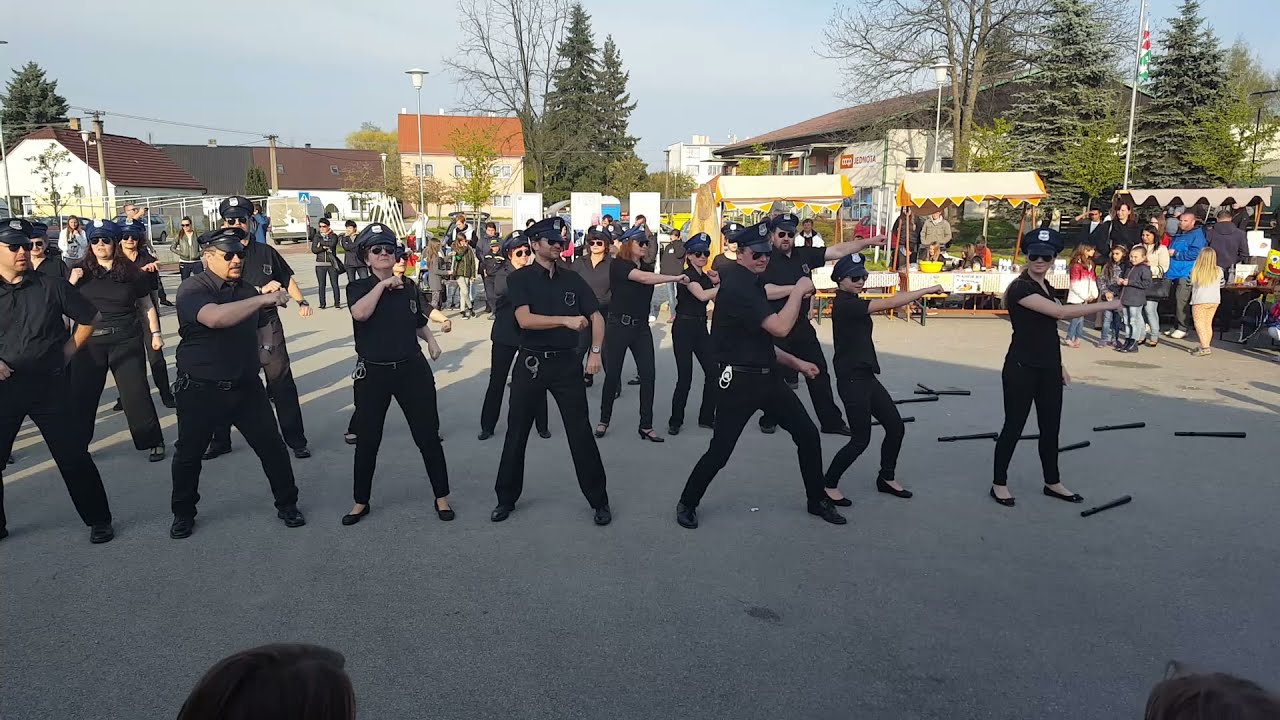 Hlubocké Princezny a TRNKY BRNKY - Rapšach 2017 - Policejní akademie - Cuban Pete