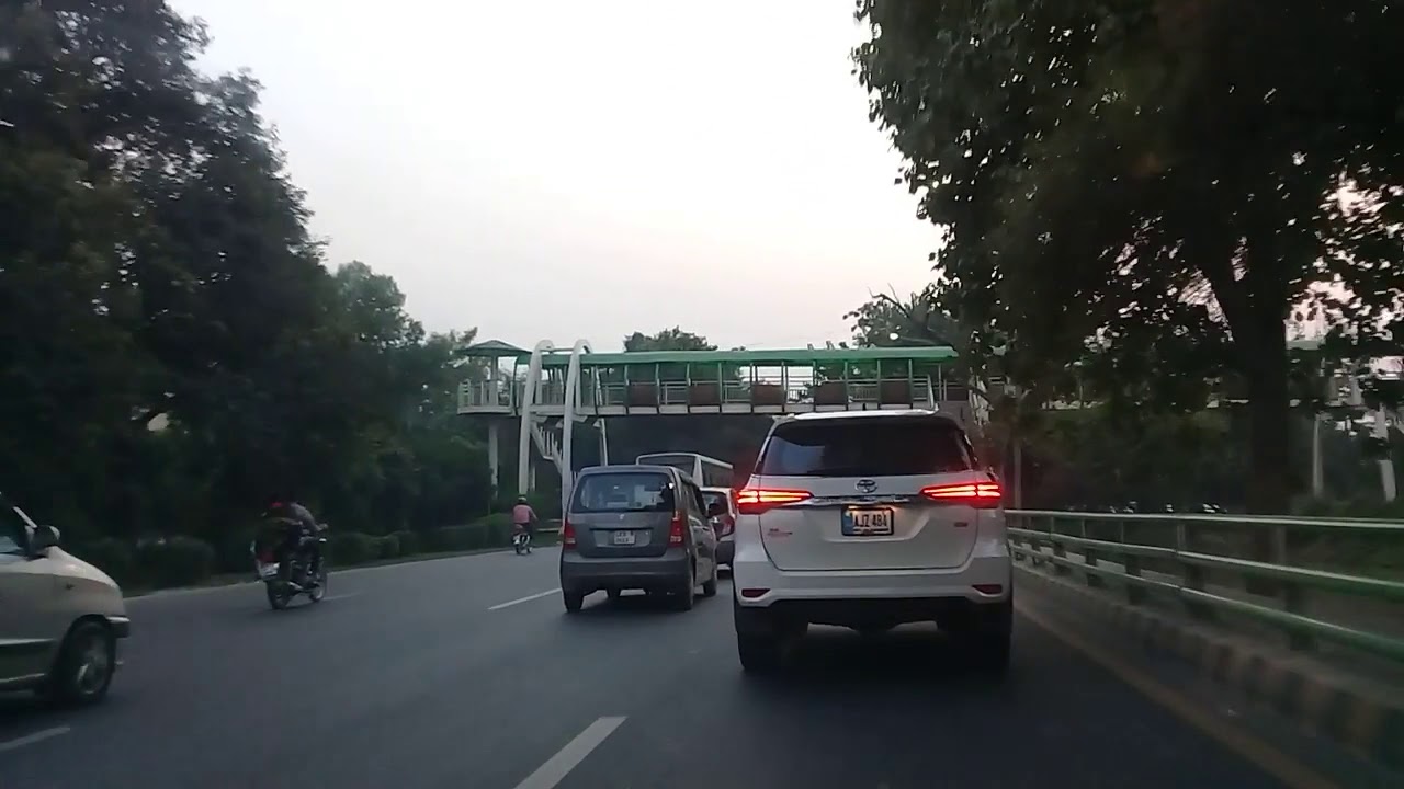 Canal Road after campus underpass to before Thokar flyover