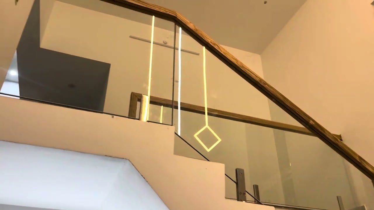 Stainless steel and wooden handrails 