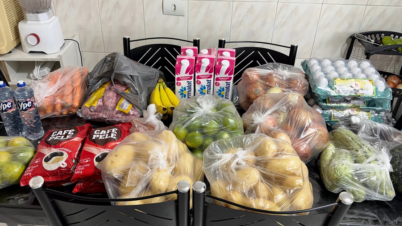 COMPRINHAS DE MERCADO,MINHA MAE FOI SOZINHA E MOSTREI TUDO PRA VCS.