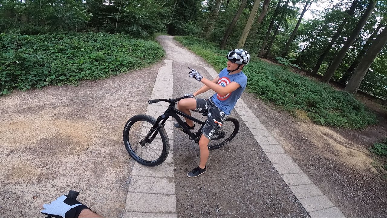 BMX Trail Uni Bielefeld - Unterwegs mit dem The Bruce1 + The Bruce2