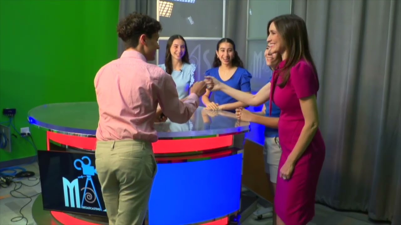 CBS Meteorologist Lissette Gonzalez Inspires Students at Miami Arts Studio