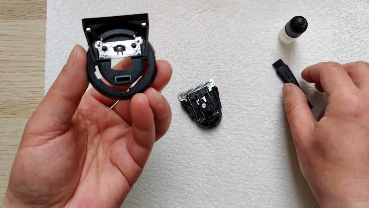 Philips Hair Clipper Cleanup (QC5570 Headgroom)