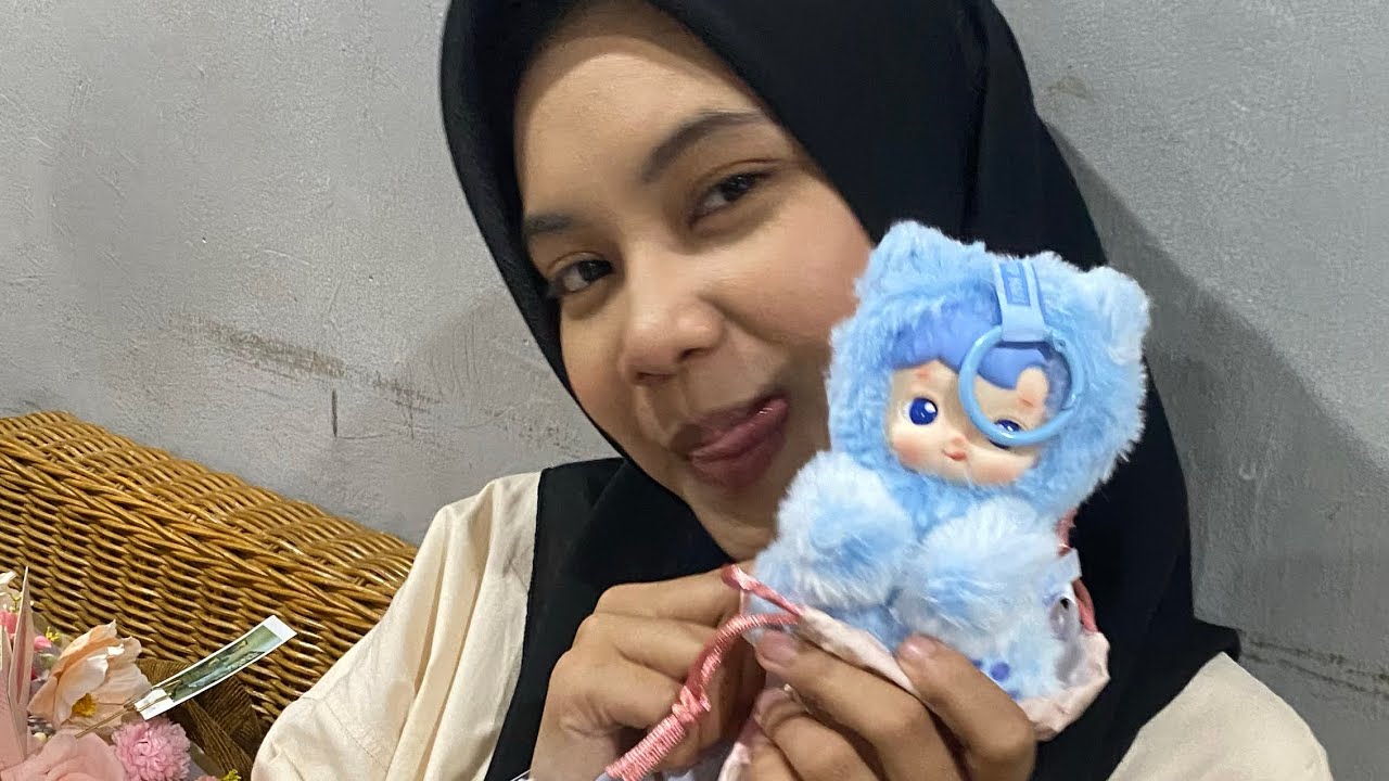 unboxing valentine gift for my gf