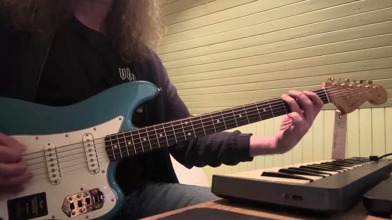 Fender Vintera II Bass VI - Progressive Chord changes