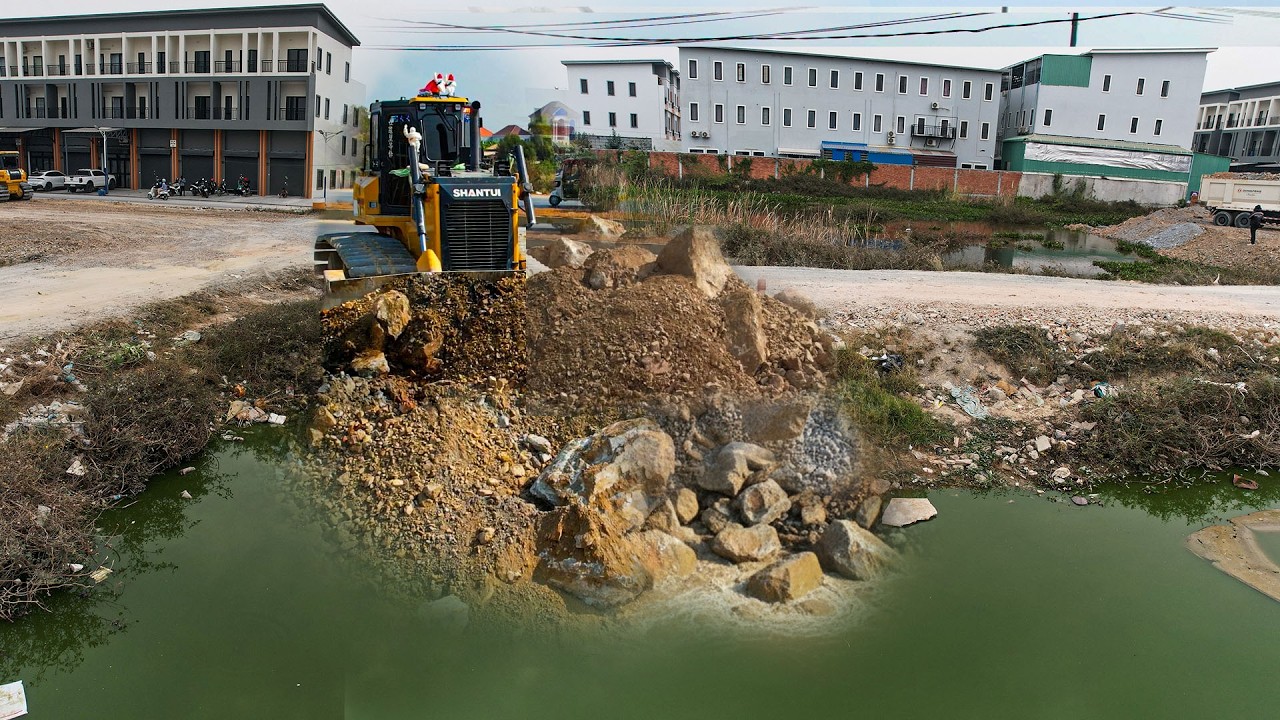 Start A Landfill Site Formed!!! Use SHANTUI Dozer & Dump Truck 25–Ton clear Flooded Land