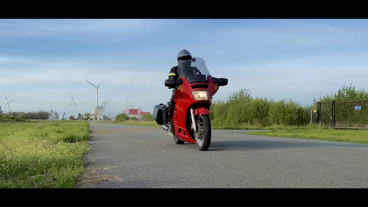 Kawasaki GTR 1000 / ZG1000 Delkevic Launch And Sound