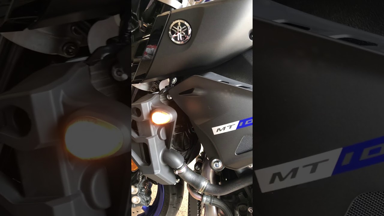 Yamaha MT-10 2018 года с поворотником PROTON 500