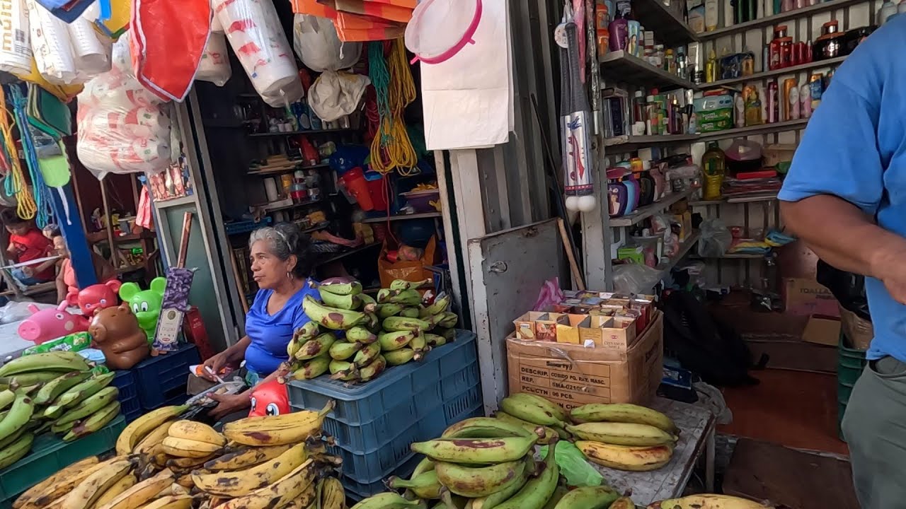 **Así es un DÍA en el Mercado de Granada, Nicaragua