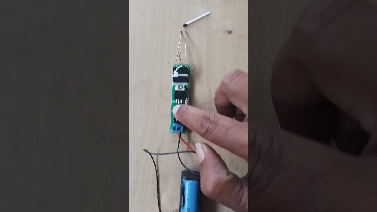Electrical lighter arc generator with 3.7 volt lithium ion battery