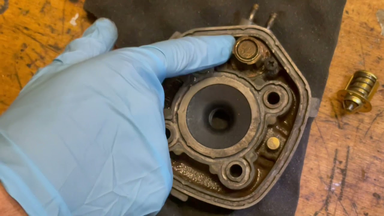 TUTORIAL SMONTAGGIO TERMOSTATO DI UN #minarelli #50cc
