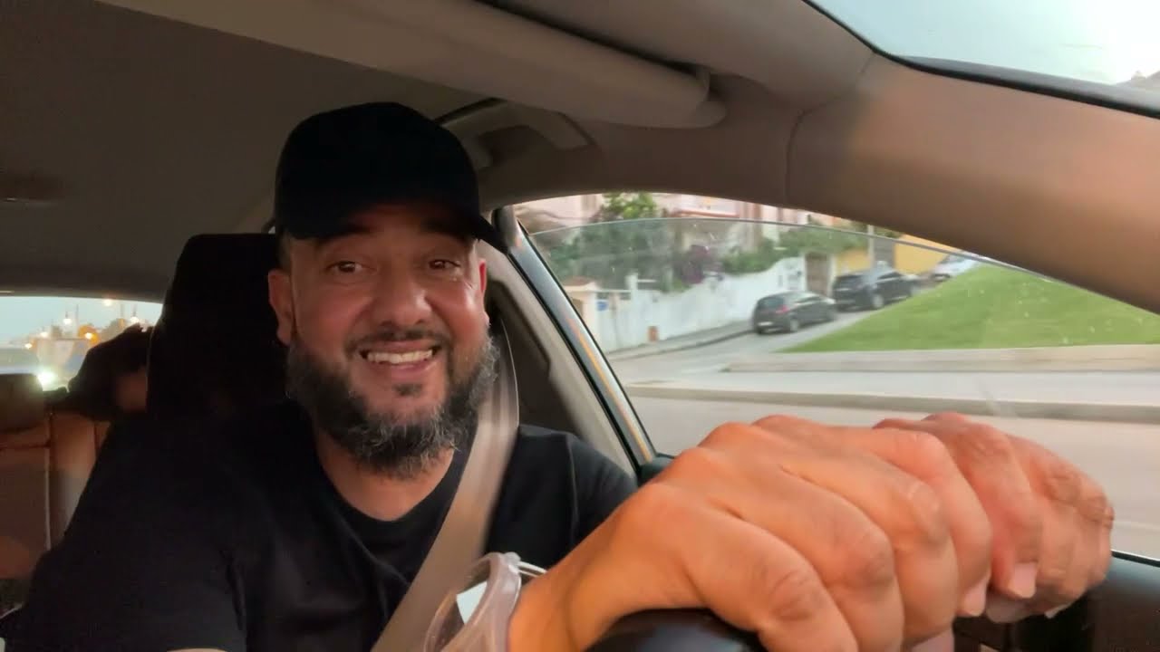 الجزء الثاني مع مهموم طنجة (  خرج من الحمام تبارك الله )
