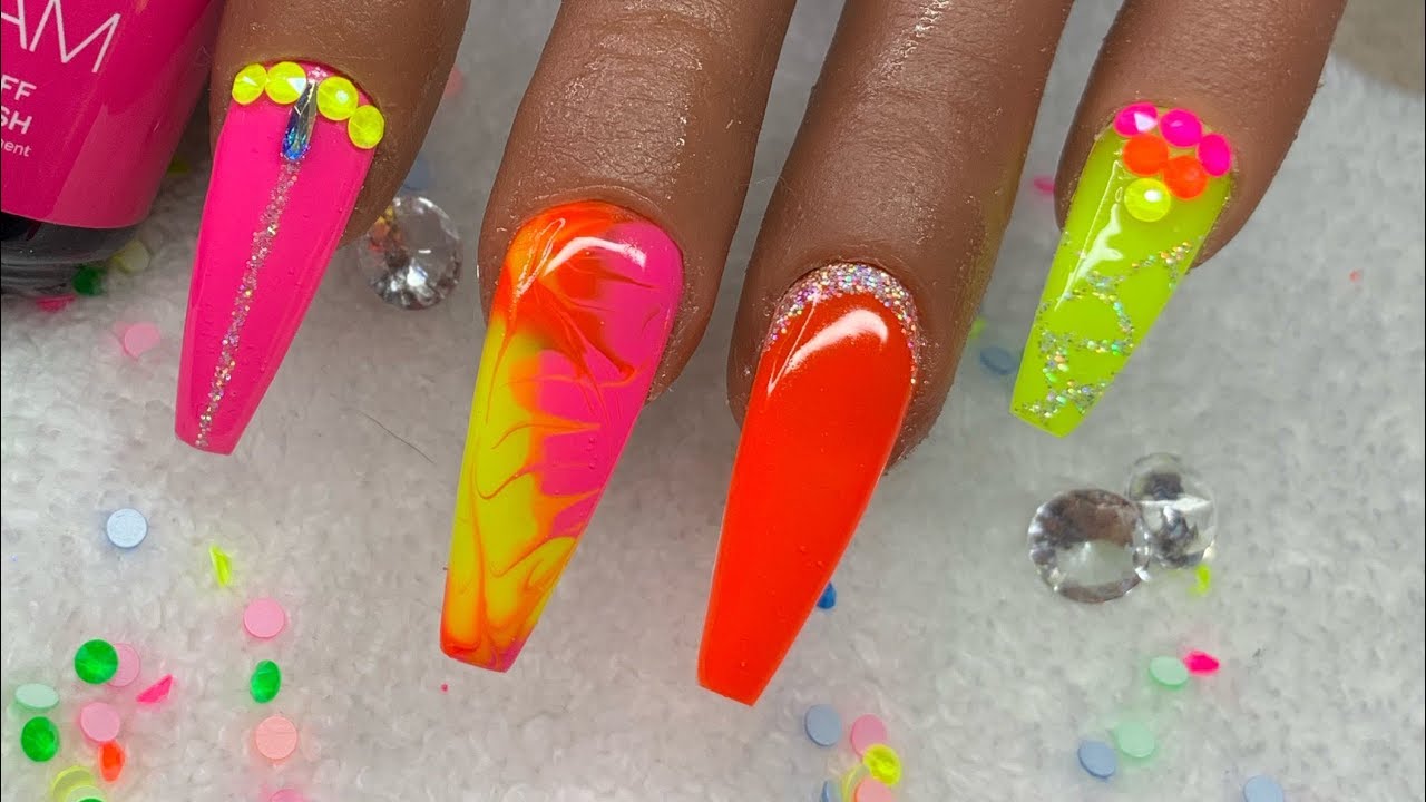 how to use gel polish and hard gel to create blocking and marble designs