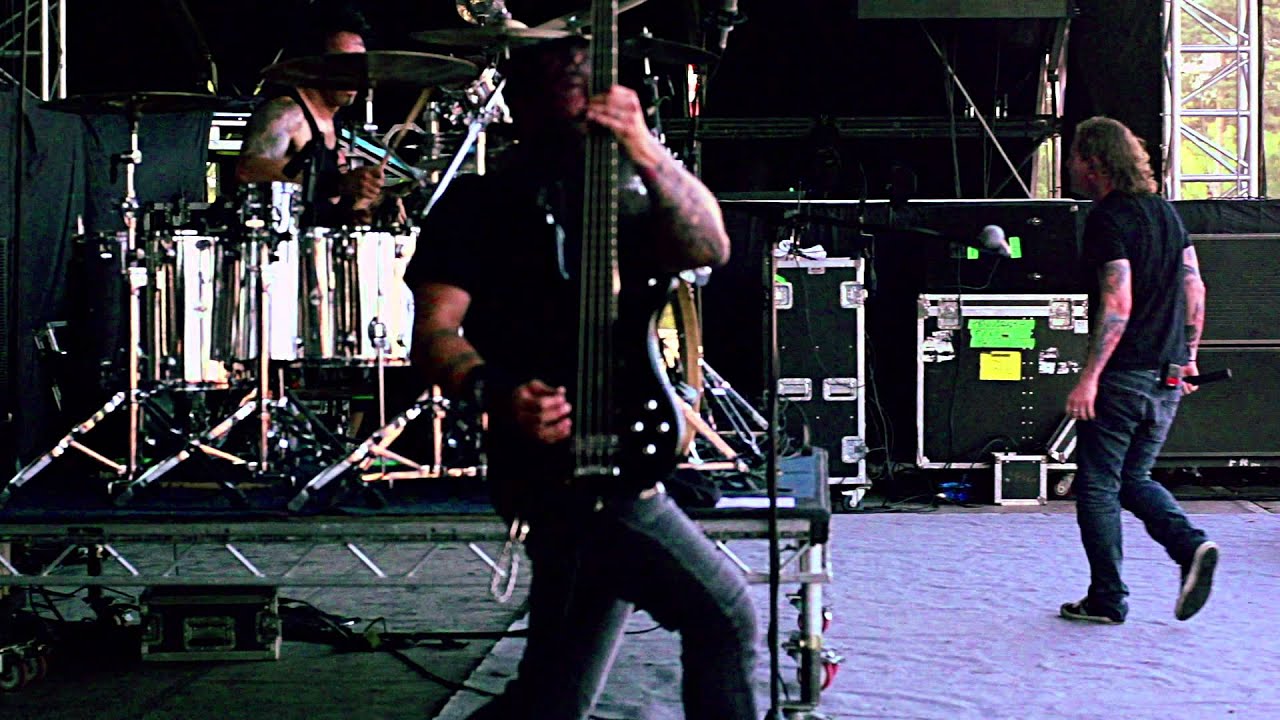 Stone Sour - Tired [OFFICIAL VIDEO]