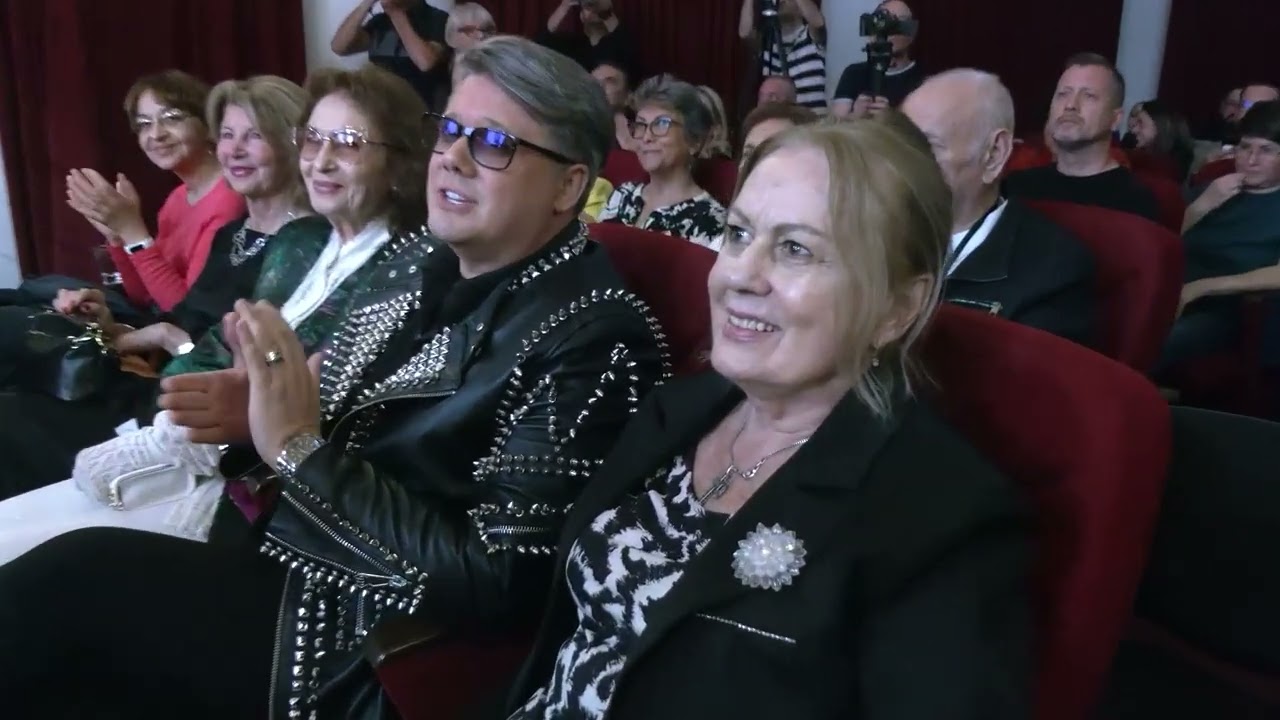 Denis Ștefănescu _ Cine te-a iubit