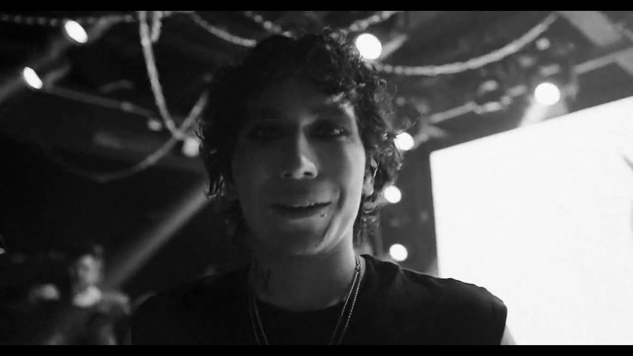 LIAN! + Daniela Carlson - ARCHIVADO (video oficial)