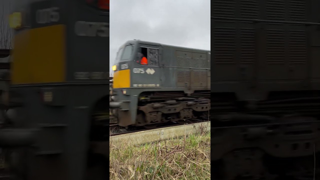 Irish rail class 071 @ Kildare #train #irishrail #railway #ireland