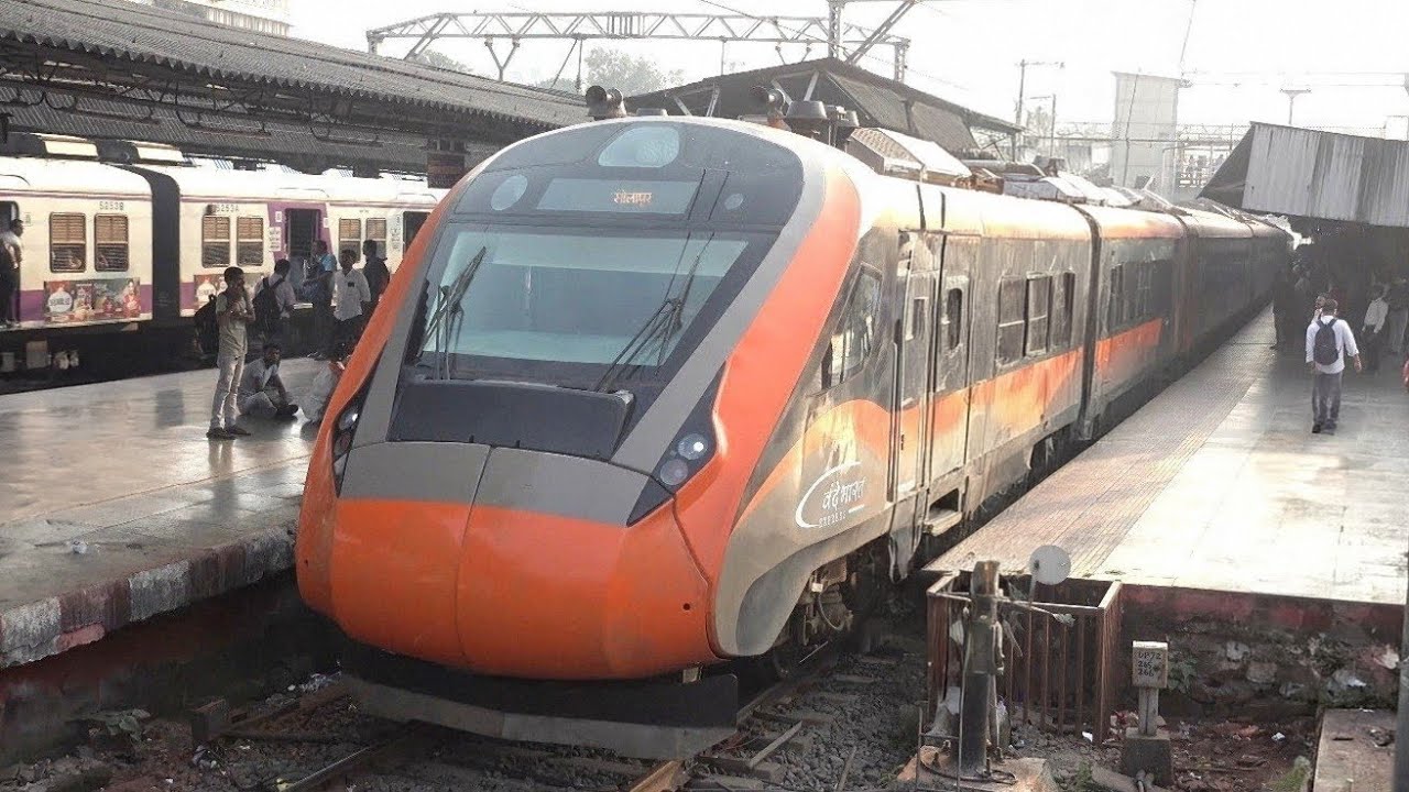 Just Too Good Acceleration & Clearance By 20 Coach Solapur Vande Bharat Express From Dadar, Mumbai !