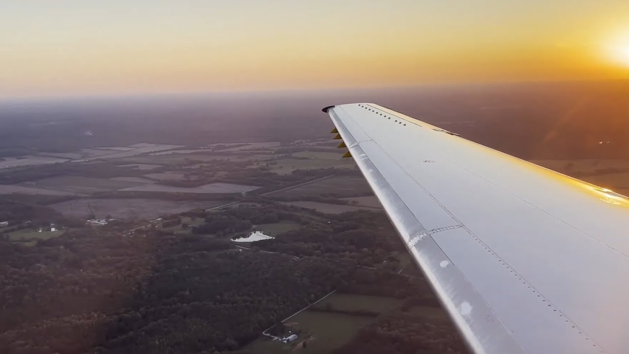 BEAUTIFUL Sunset Landing | Contour Airlines | ERJ-140 | Dallas