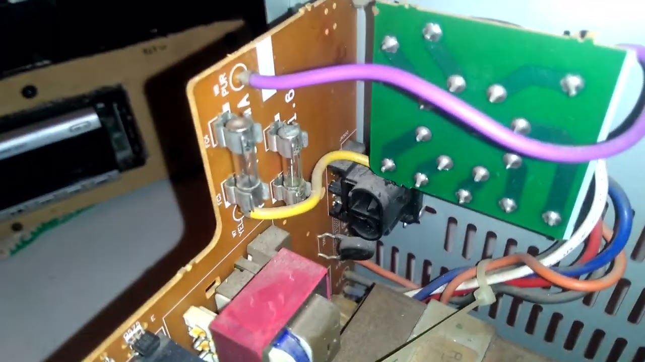 como e o Panasonic sa pm11 por dentro