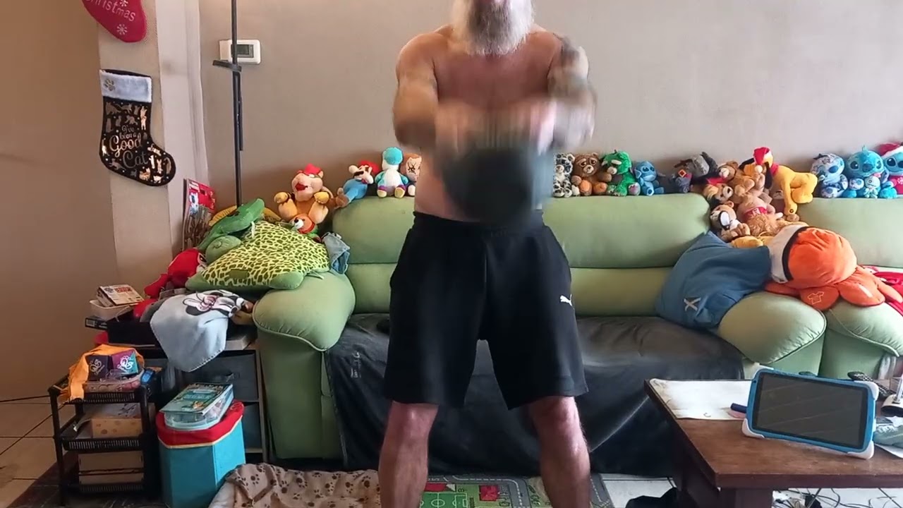 Kettlebell swings 50x20kg