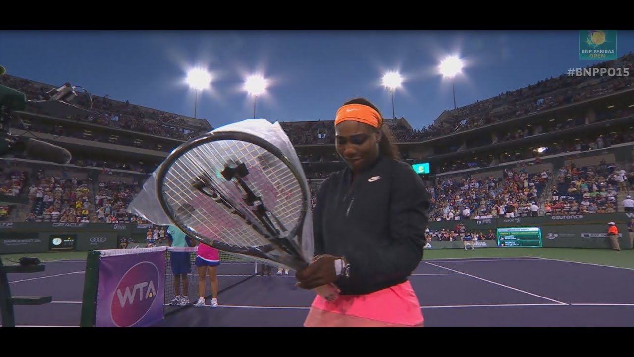 2015 Serena Williams Walks On To Standing Ovation