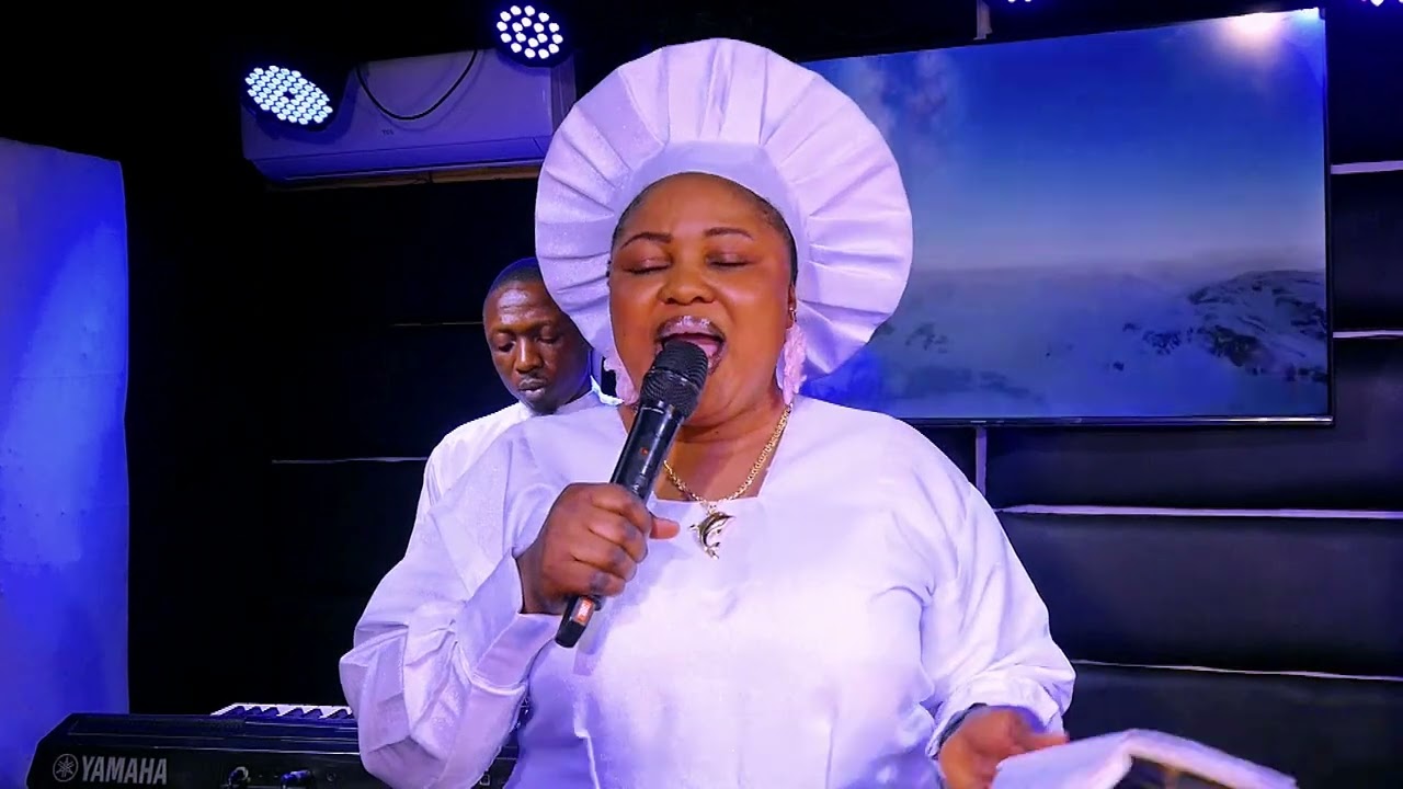CCC HYMN 526 ONA TO’ LORUN NGBA SORO
