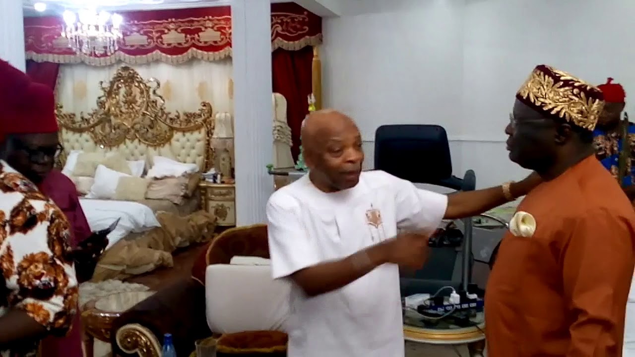 A MUST WATCH !!!   EXPOSED AT LAST.
WHO MADE MR PETER OBI THE GOVERNOR OF ANAMBRA STATE ....LISTEN T
